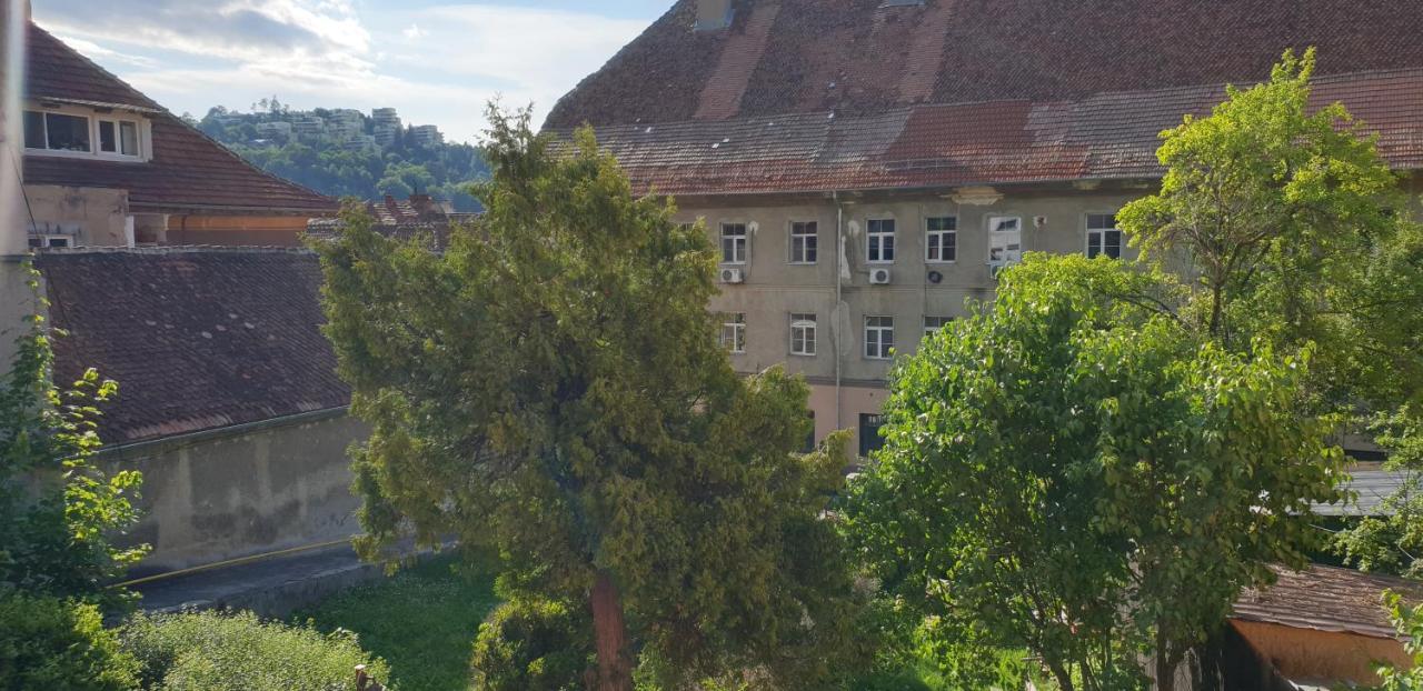 Kronhome Castelului Brassó Kültér fotó