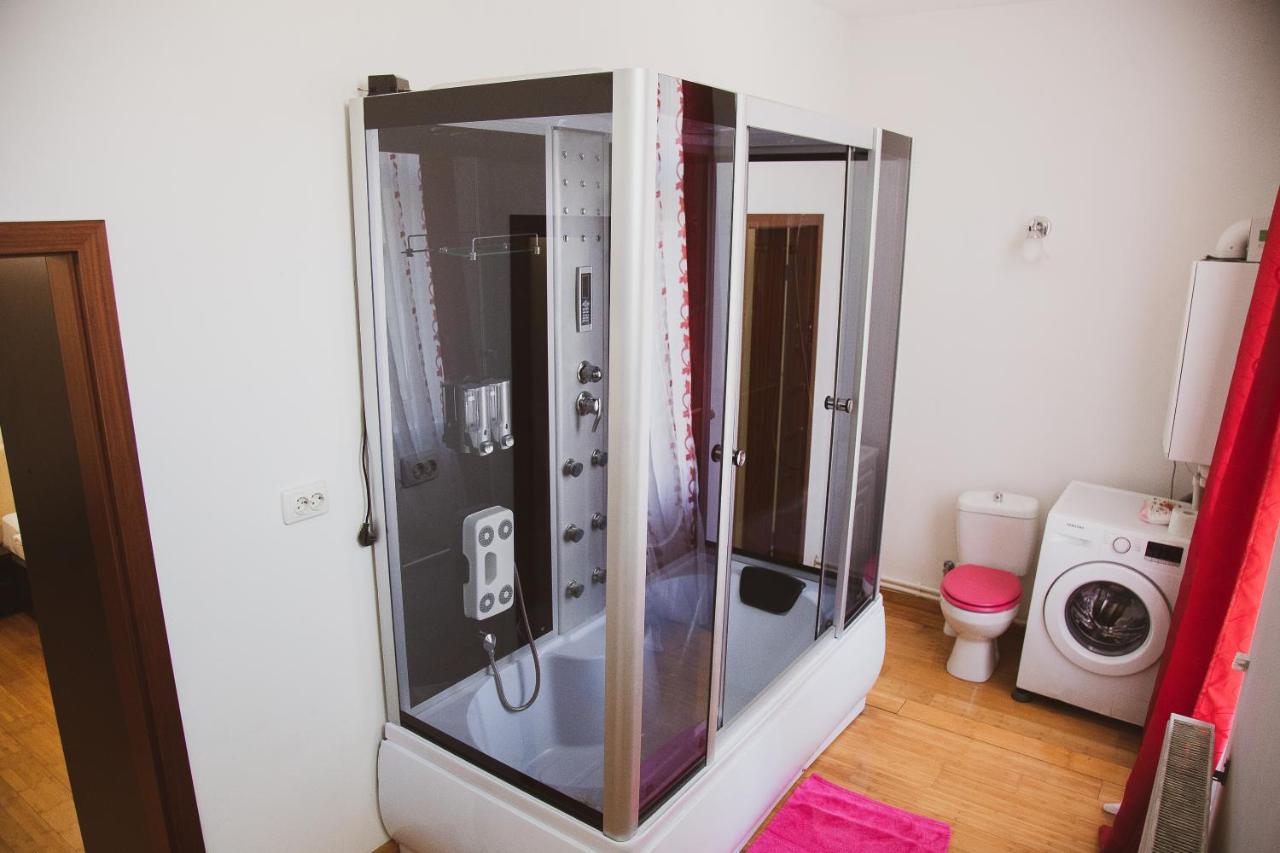 Kronhome Castelului Brassó Kültér fotó